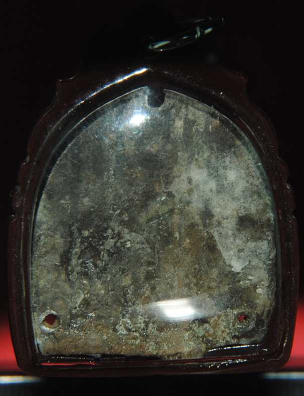 พระซุ้มขุนตาลพิมพ์ใหญ่ เนื้อชิน กรุถ้ำขุนตาล ลำพูน หักเดิมจากกรุ เลี่ยมพร้อมใช้ ครับ