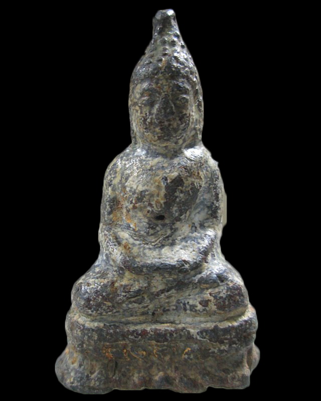 พระรัตนะ ไข ตะกั่วสนิมแดง  ทาทอง ชาดแดงเก่า ครบเอาไว้ศึกษาครับ