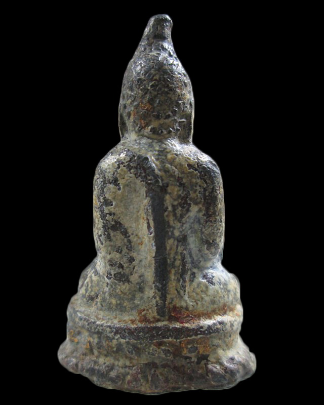 พระรัตนะ ไข ตะกั่วสนิมแดง  ทาทอง ชาดแดงเก่า ครบเอาไว้ศึกษาครับ