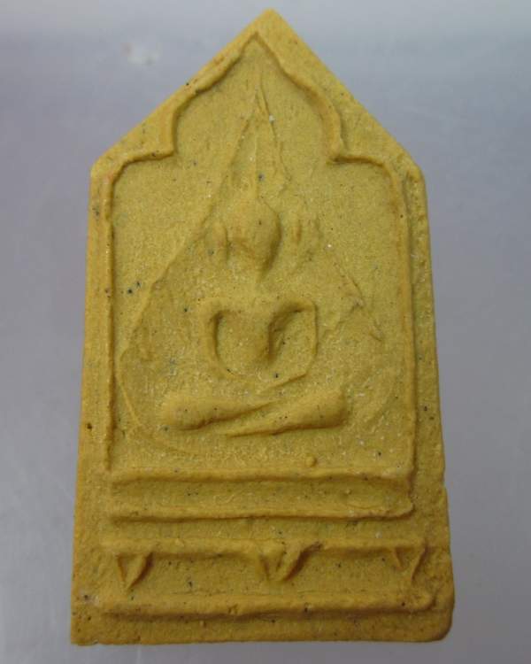 "เคาะเดียว" พระเนื้อผงไม่ทราบที่ครับ