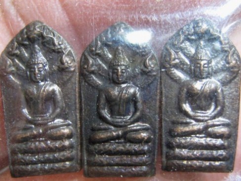 พระนาคปรกใบมะขาม รุ่น2 หลวงพ่อเปิ่น ปี 2533 เนื้อทองแดง วัดบางพระ จ.นครปฐม สภาพสวย มาทีเดียว 3 องค์ 