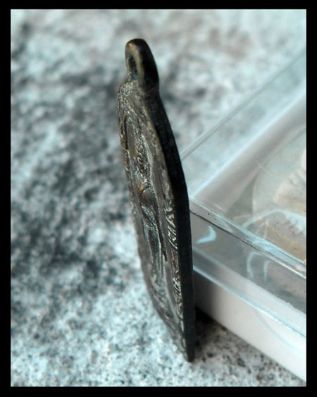 >> เคาะเดียว << เหรียญพระประทานพร ปี 2505 เนื้อทองแดง >> วัดใจ <<