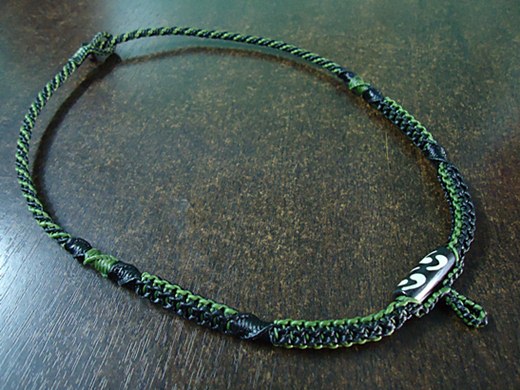 *วัดใจ* สร้อยคอเชือกเทียนถัก งานถักด้วยมือทั้งเส้น ความยาว 20 นิ้ว ห้อยพระหนึ่งองค์