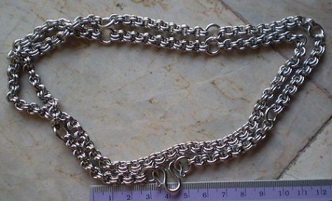 สร้อยสแตนเลส  ลายห่วงคู่  หนา 5 มิล  ห้อยพระ 9 องค์  เคาะเดียว 