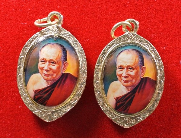 2 องค์ ล๊อกเก็ต สมเด็จพระญาณสังวร ฉลองครบ ๑๐๐ ปี พระสังฆราช เคาะเดียว