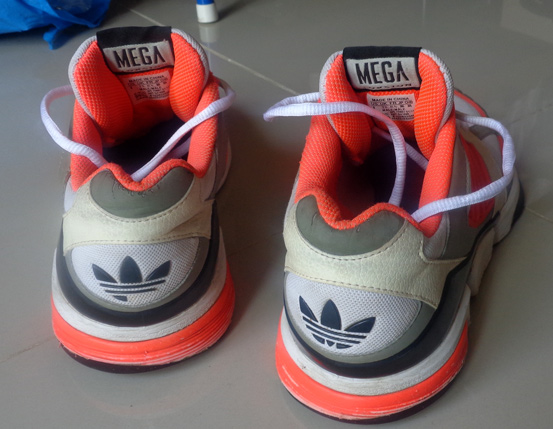SALE เคลีย์รพื้นที่ตู้รองเท้า ADIDAS TORSION MEGA ของแท้ เปิดเริ่มแค่899บาท จะได้เท่าไรเท่านั้นครับ