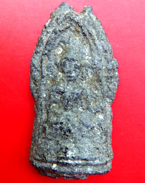 พระพุทธชินราช หลังยันต์ กรุวังบัว (นิยม)