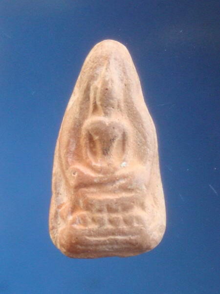 พระเนื้อดิน กรุโบสถ์ใหม่ หลวงพ่อมุ่ย วัดดอนไร่ สุพรรณบุรี