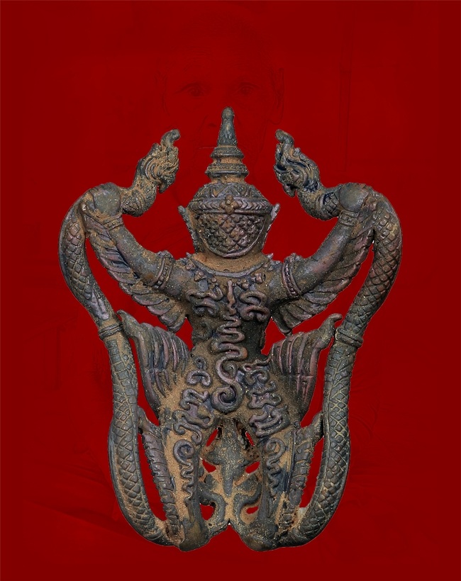 พญาครุฑ รุ่นแรก หลวงปู่เช้า อตตฺจิตโต เนื้อนวะโลหะเทดินไทย สร้าง  1,116 องค์