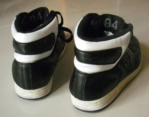 SALE เคลีย์รพื้นที่ตู้รองเท้า CONVERSE ของแท้ หนังดำ เปิดเริ่มแค่899บาท จะได้เท่าไรเท่านั้นครับ