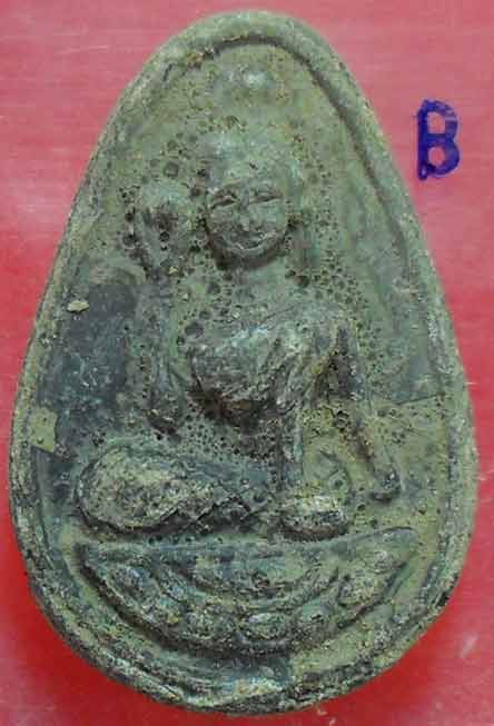 นางกวักโชคลาภ หลวงปู่ทิม วัดละหารไร่ เนื้อผสมผงพราย บรรจุกรุ ผสมผงเก่ามากมาย เคาะเดียวครับ ลองชมดูคร