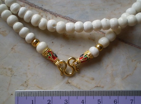 สร้อยกระดูกช้าง เม็ดกลม  บวกเม็ดทองไมครอน  ห่วงกลางหัวจรวด  เคาะเดียว 