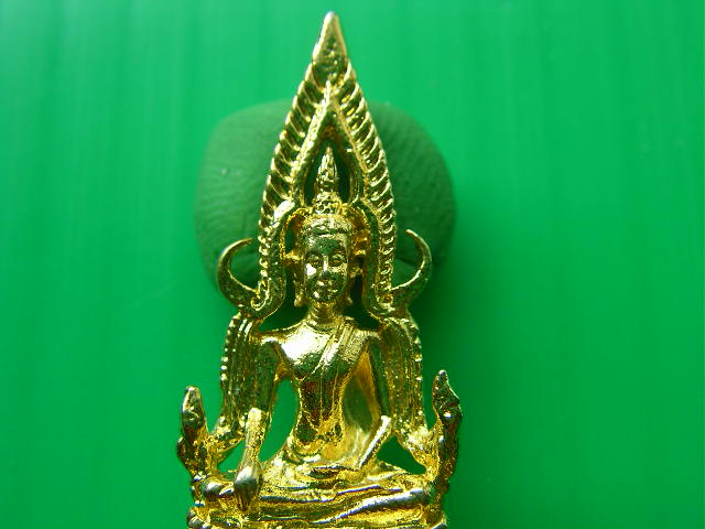 พระสมเด็จองค์ปฐม   รุ่น 3   ( ฐาน  นะ )   หลวงพ่อฤาษีลิงดำ   วัดท่าซุง   ครับ  ( องค์ที่ 1 )