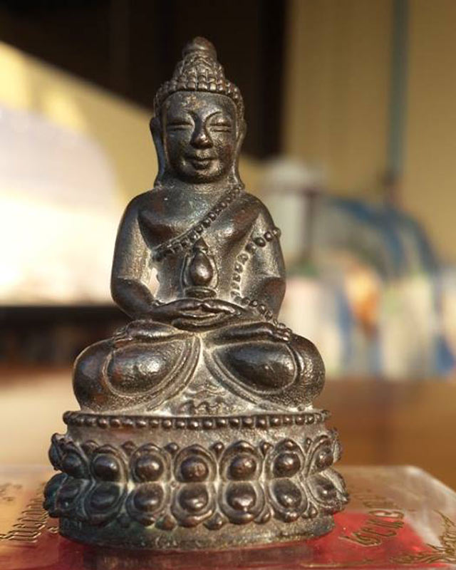 หลวงปู่กาหลงเขี้ยวแก้ว วัดเขาแหลม พระกริ่งเขี้ยวแก้วรุ่นแรก เนื้อนวโลหะเต็มสูตรเทโบราณ สร้างเพียง 1,
