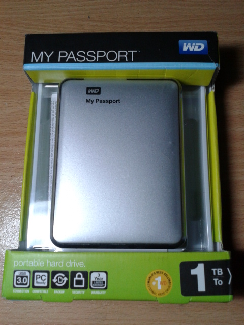 Hard Drive ยี่ห้อ WD รุ่น My passport ความจุ 1TB ความเร็วUSB 3.0 ของใหม่ 