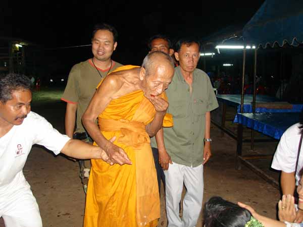 พระบูชา ชินบัญชร ( มหาอุดมโชคลาภ ) ขนาด ๓ นิ้ว จัดสร้างเพียง ๙๙ องค์ ( เลข ๘๑ = ๘+๑ = ๙ ) สวยๆมากๆ ห