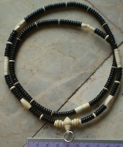 สร้อยกะลาตาเดียว  บวกงาช้างแท้  ห่วงกลางหัวขุน เคาะเดียว 