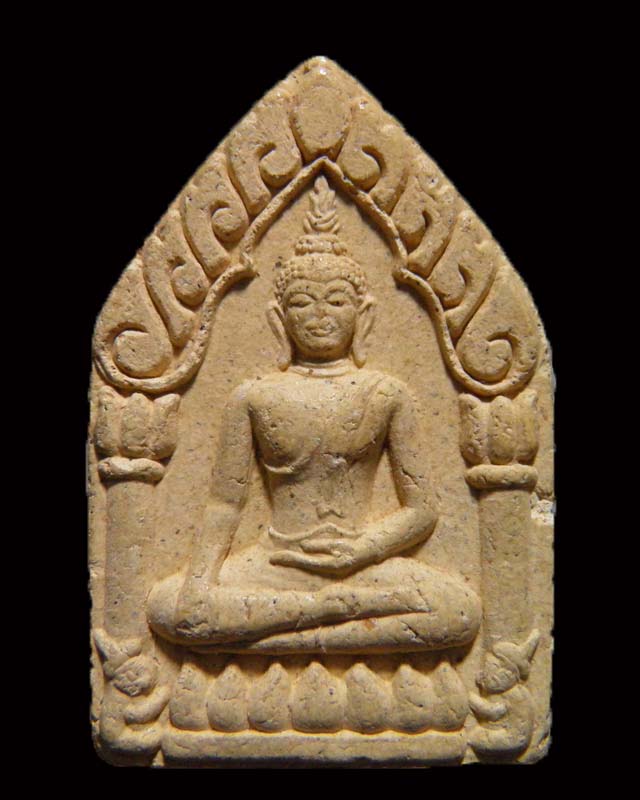 ขุนแผนพรายกุมาร รุ่นแรก หลวงปู่ฤทธิ์ รัตนโชติ พิมพ์ใหญ่ ขุนแผนรุ่นนี้ สร้าง ปี 2542 โดยพรายกุมาร