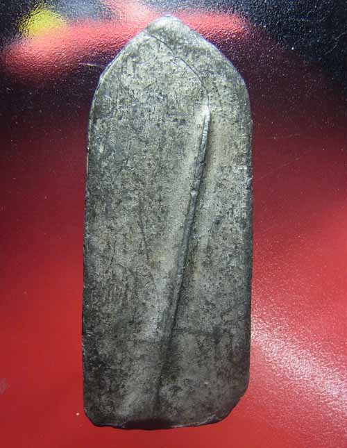 พระลีลาหลังเข็ม กรุชุมนุมสงฆ์ จ.สุพรรณบุรี เนื้อชินเงิน