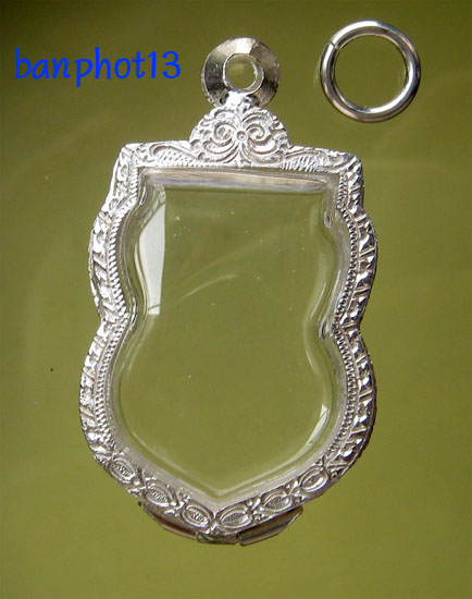 เคาะแำรก ตลับเงินแท้แกะลาย หลังเปิด ยกซุ้มใส่เหรียญเสมาเล็ก เหรียญชินราชอินโดจีน