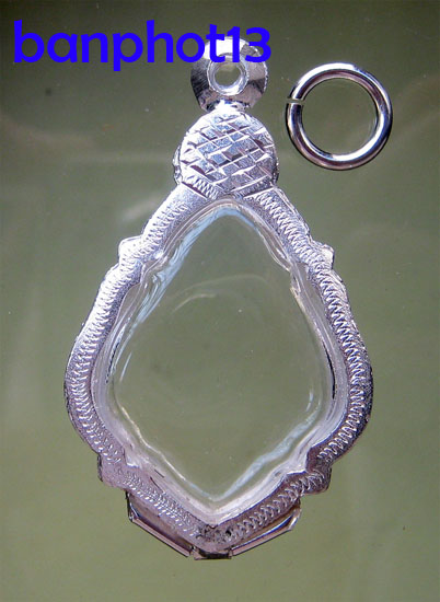 เคาะแรก ตลับเงินแท้แกะลาย หลังเปิด ยกซุ้มใส่พระยอดธงรุ่น 5 ลพ.คูณ วัดบ้านไร่ เหมาะเลี่ยมกันน้ำ