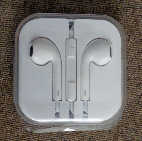 หูฟังแกะมาจากกล่อง iPhone5 ใช้ได้กับ iPhone iPod iPad ทุกรุ่น โทรศัพท์ MP3 คอมพิวเตอร์โน้ตบุ๊ค