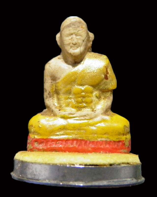 พระรูปเหมือนลอยองต์หลวงปู่เผือก (ผสมอัฐฐิหลวงปู่เผือก) วัดกิ่งแก้ว เนื้อผงปิดทองเดิม จ.สมุทรปราการ  
