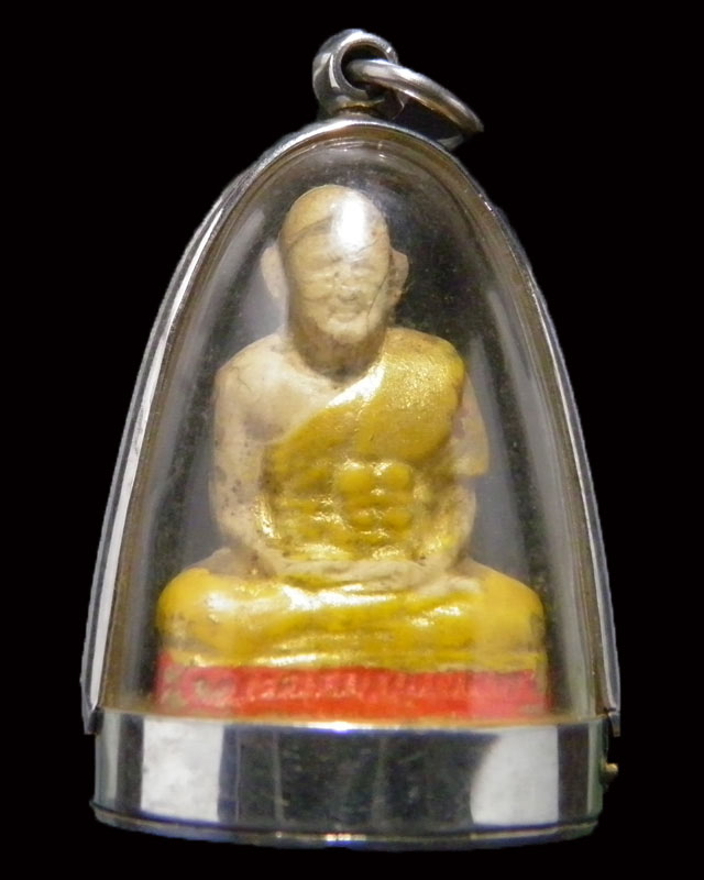 พระรูปเหมือนลอยองต์หลวงปู่เผือก (ผสมอัฐฐิหลวงปู่เผือก) วัดกิ่งแก้ว เนื้อผงปิดทองเดิม จ.สมุทรปราการ  