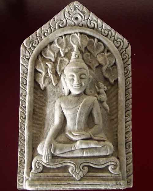 พระปรกโพธิ์หลังรูปเหมือนหลวงปู่นาม วัดน้อยชมพู่