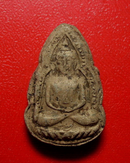 *ชินราชพิมพ์สมาธิเนื้อดินเผา หลวงพ่อเงิน วัดดอนยายหอม จ.นครปฐมค่ะ*