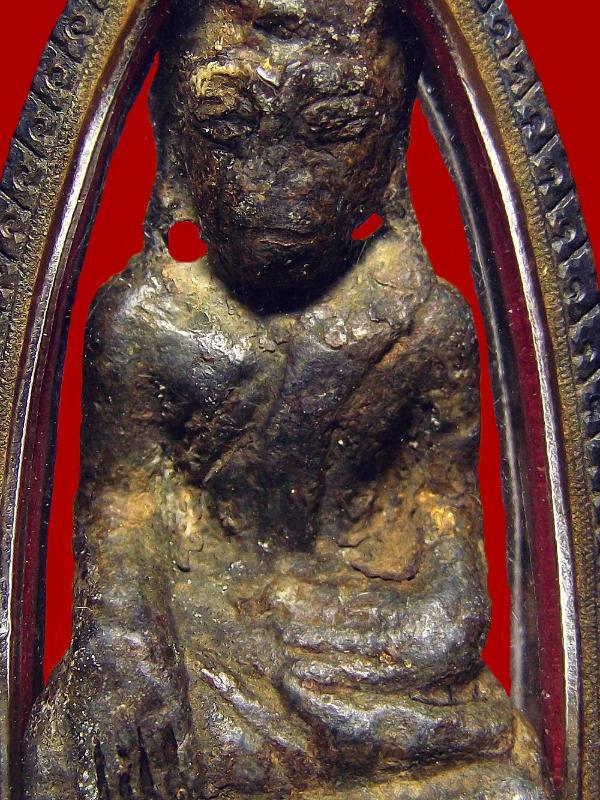 พระอู่ทองลอยองค์ สนิมแดง กรุเก่า (ศรีสวัสดิ์) จ.กาญจนบุรี