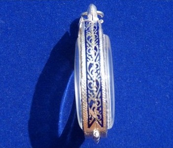 ตรับพระเงินแท้ ลงยา ล้อมพลอย มือหนึ่ง