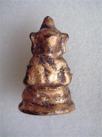 พระวัดเชิงท่า ทาชาดแดง ปิดทอง พิมพ์พระพิฆเนศ สวยๆ (เคาะเดียว) 380 บาท