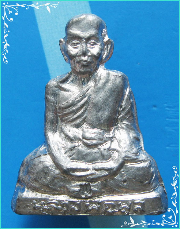 ...ลป.พูล วัดไผ่ล้อม นครปฐม (1) พระรูปหล่อปั๊มรุ่นแรก ปี 36 เนื้อตะกั่ว ตอกโค้ด ผิวปรอทเดิมๆ ...