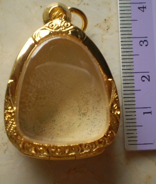 ตลับเงินขัดเงา ชุบทองแท้ ใส่พระปิดตา   เคาะเดียว 