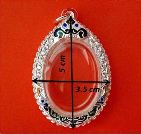 ตลับเงินแท้ ลงยาทรงรูปไข่เกลียวข้างฝั่งพลอย ขนาดใหญ่มือหนึ่งสวยๆครับ 