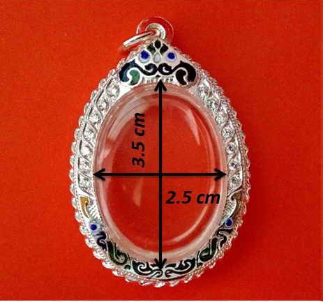 ตลับเงินแท้ ลงยาทรงรูปไข่เกลียวข้างฝั่งพลอย ขนาดใหญ่มือหนึ่งสวยๆครับ 