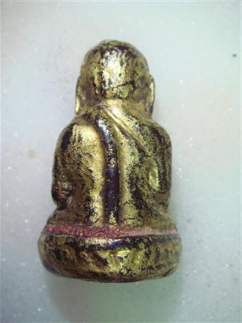 พระวัดเชิงท่า (พิมพ์ใหญ่) ทาชาดแดง ปิดทอง พิมพ์พระสังกัจจายน์ สวยๆ (เคาะเดียว) 750 บาท