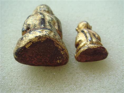 พระวัดเชิงท่า (พิมพ์ใหญ่+เล็ก) ทาชาดแดง ปิดทอง พิมพ์พระสังกัจจายน์ สวยๆ (2 องค์)(เคาะเดียว) 850 บาท