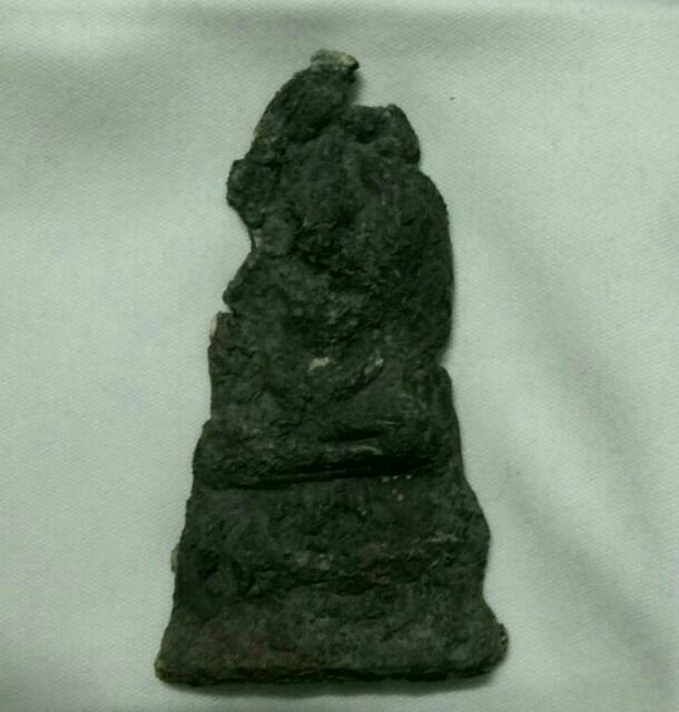 พระโครสมอ กรุวังหน้า เนื้อชินเงิน