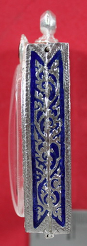 ตลับเงินลงยาสมเด็จมีหมุดล้อมเพชรรัสเซียเต็มใบ ฉลุปิดหลังของใหม่ 