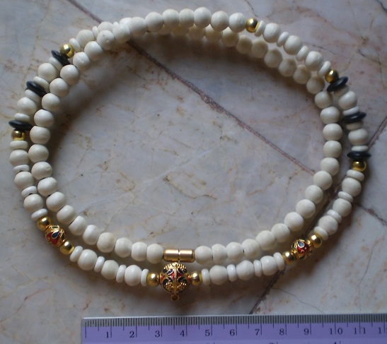 สร้อยกระดูกช้าง  สลับทองไมครอน  ห่วงกลางหัวขุน   เคาะเดียว 