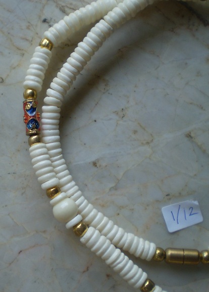 สร้อยกระดูกช้าง  สลับเม็ดทองไมครอน  ห่วงกลางหัวช้าง  เคาะเดียว 