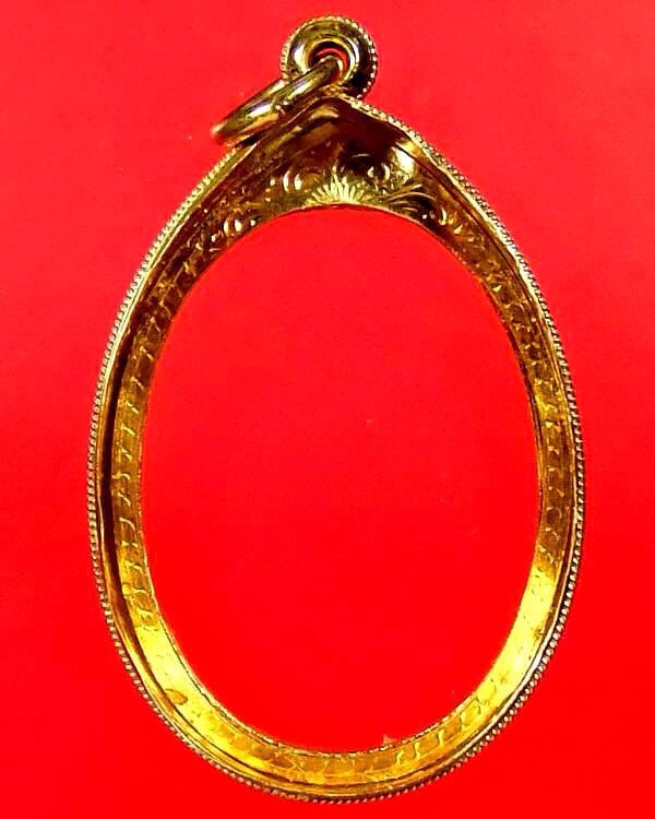 !!! @@กรอบทองลงยา สำหรับเลี่ยมพระเหรียญ 17. ลพ. คูณ. 90 ปี หรือสรงน้ำ ลพ พรหม @@@    