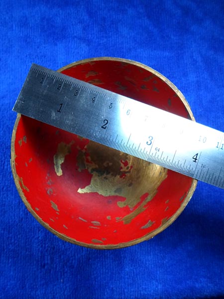 ถ้วยทองเหลือง ลงรักฝังมุก  (( งานเก่า ))