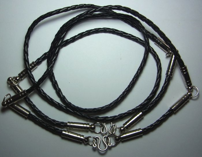 (( 2เส้น )) สร้อยพระ 3 ห่วง ทำจากหนังถักขั้นด้วยสแตนเลสกลึง ยาว 24 นิ้ว ของใหม่