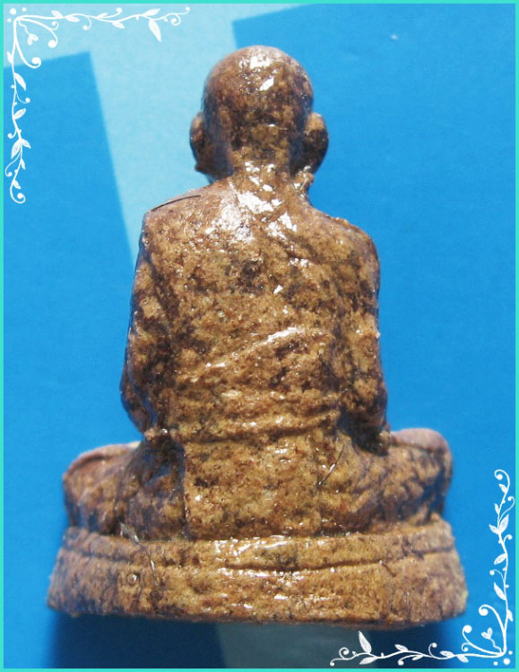 ...ลป.คำพันธ์ วัดธาตุมหาชัย นครพนม พระรูปเหมือนลอยองค์ เนื้อผงว่านผสมเกศา (ออกวัดแก่งตอย) หายากๆ ...