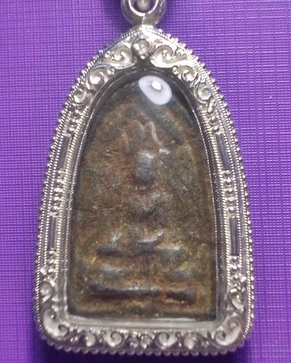 เคาะเดียวครับ....พระพุทธชินราช ซุ้มเส้นคู่ กรุเขาสมอแครง เนื้อชินเขียว