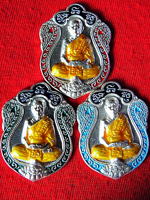 เหรียญเสมา หลวงปู่บัว “รุ่นครบ ๗ รอบ ถามโก” พ.ศ.๒๕๕๓ เนื้อเงินลงยาสามสี 