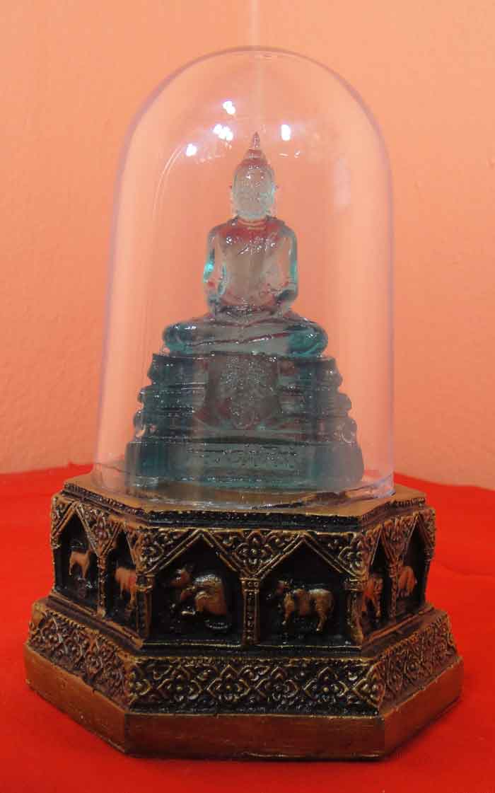 (((วัดใจเคาะเดียว ๑๐ บาทแดง))) พระพุทธโสธร ขนาดหน้าตัก ๑.๕ นิ้ว ฐาน ๓ นิ้ว สูง ๕ นิ้ว...สีเขียว วันพ